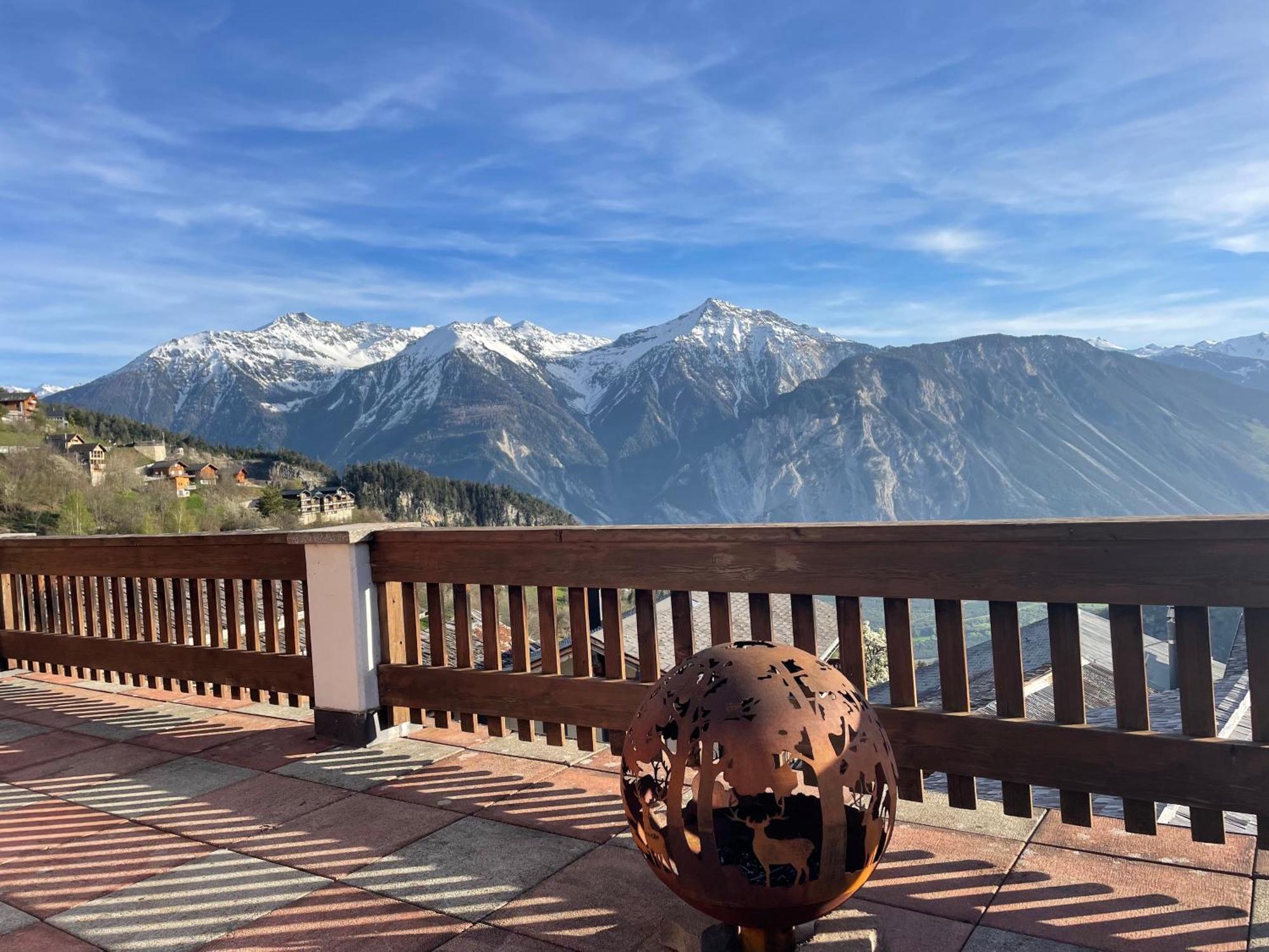 La Demeure Des Elfes Bed & Breakfast Albinen ภายนอก รูปภาพ